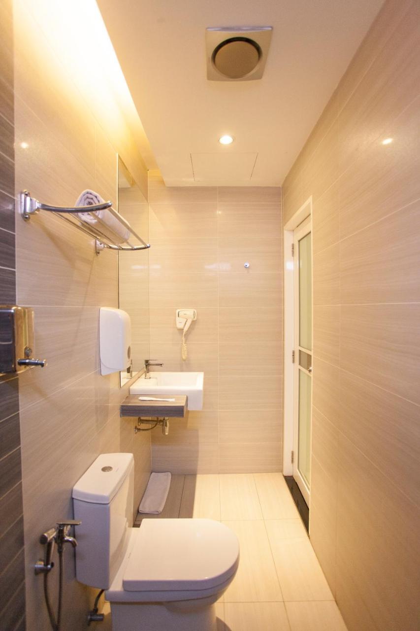 Orange Premier Hotel Wangsa Maju Kuala Lumpur Bagian luar foto